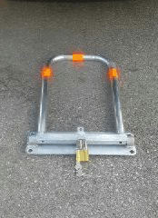 Stebriček za parkirišča